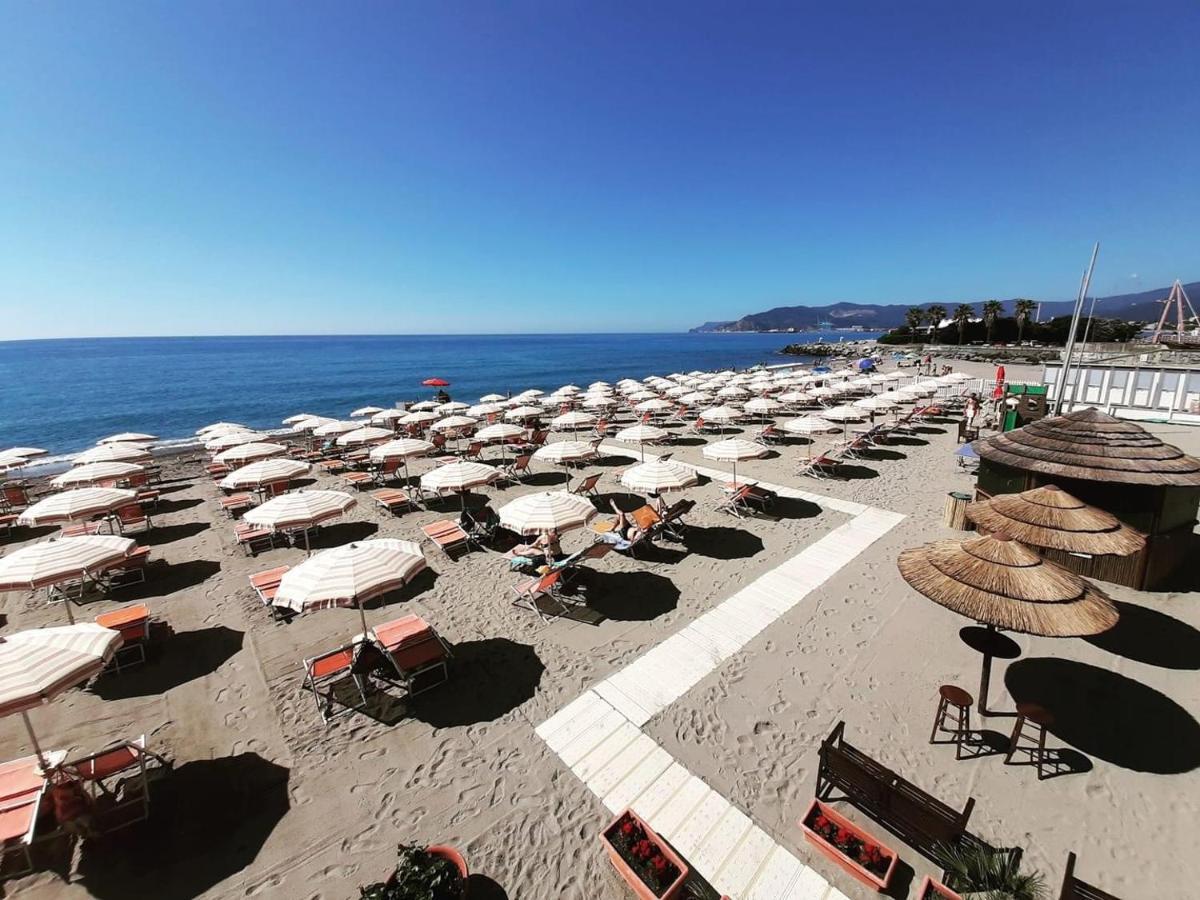 Don Pedro Beach House Savona Exterior photo