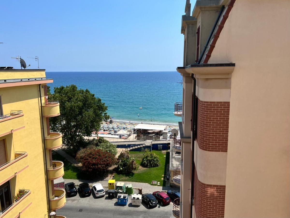 Don Pedro Beach House Savona Exterior photo